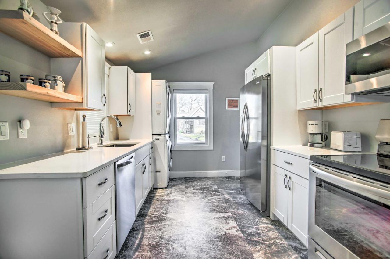 Updated Buzzards Bay Beach Cottage Walk To Shore! Bourne Exterior foto
